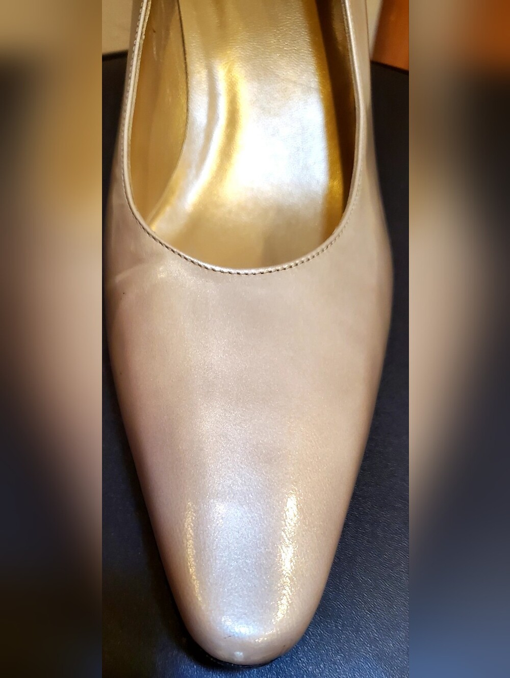 Stuart Weitzman Nude (Champahne Gold) Leather Pointed-Toe Pumps - Picture 12 of 13